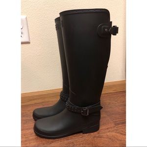 HUNTER BOOTS: Refined Black, Studded Rain Boots